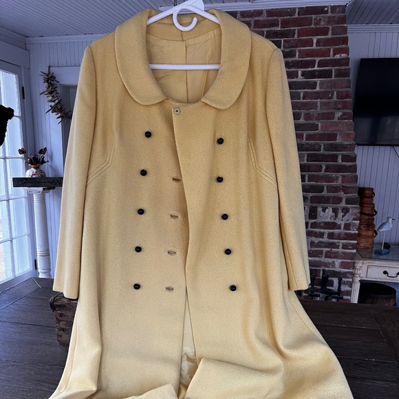 Wool coat - Picture 1 of 4